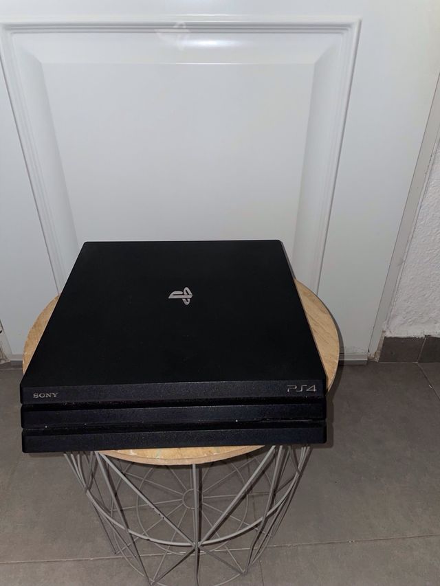 PS4 Pro (Playstation 4 Pro) Negro de 1TB