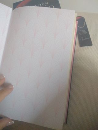 Luna roja / Red Moon (Spanish Edition)