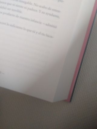 Luna roja / Red Moon (Spanish Edition)