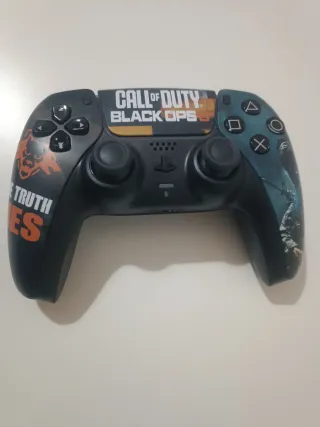Controller PS5 Call of Duty con TMR magnetici.