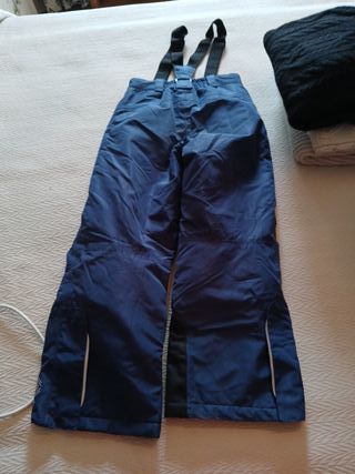 Peto de esquí azul marino con tirantes