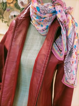 Chaqueta Femenina en Cuero