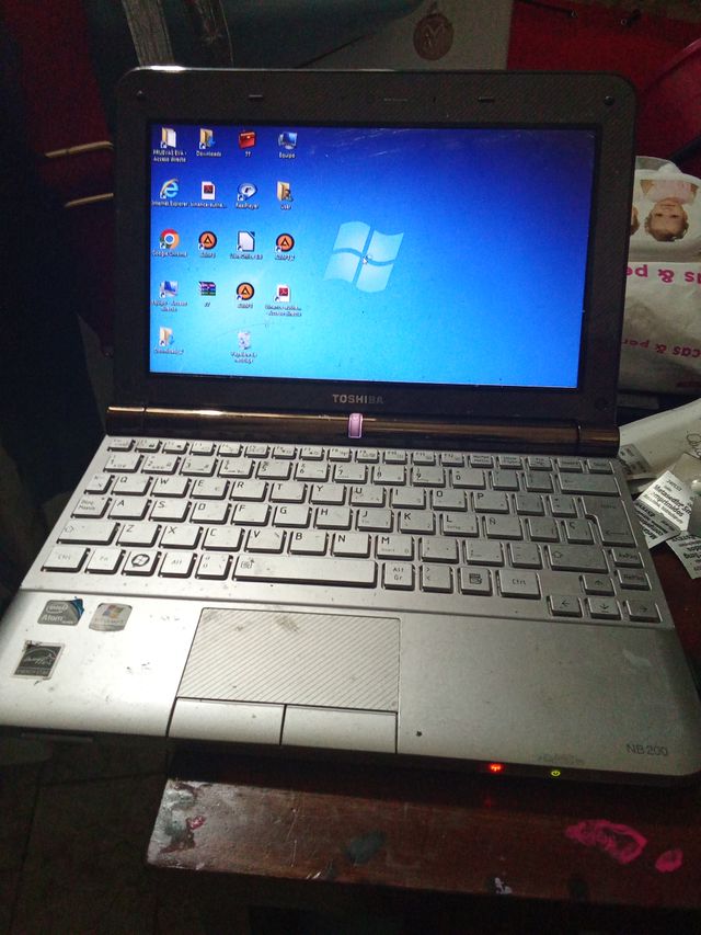 Portátil Toshiba Plata y Negro