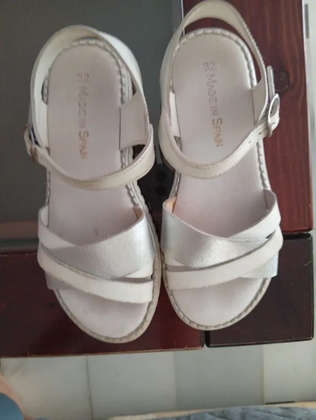 Sandalias Niña Blancas