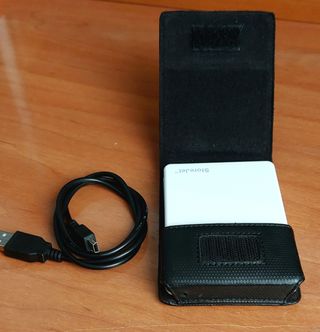 Disco Duro Portátil 20GB StoreJet con Funda