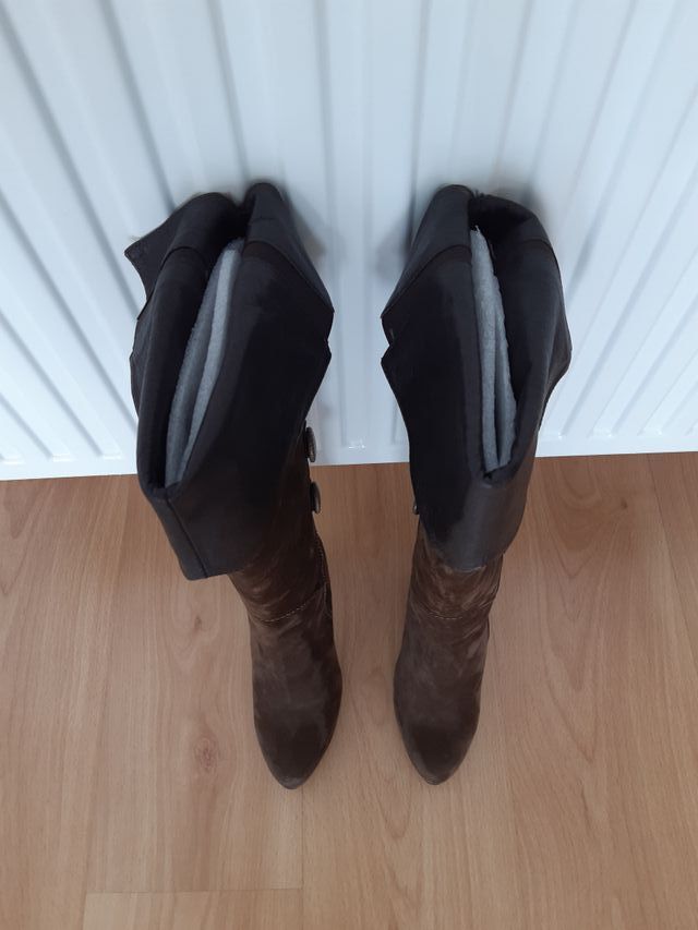 Botas de tacón Pepe Castell marrones