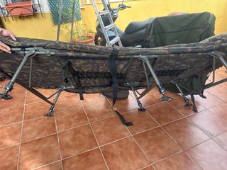 Cama de pesca completa con saco y almohada