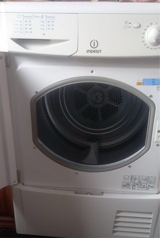 Secadora Indesit 7Kg IDC75B(EU)