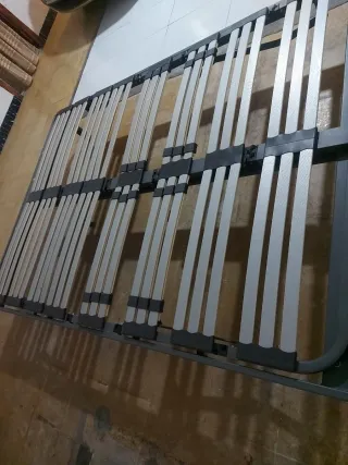 Base de cama Sumier madera y metal,electrico