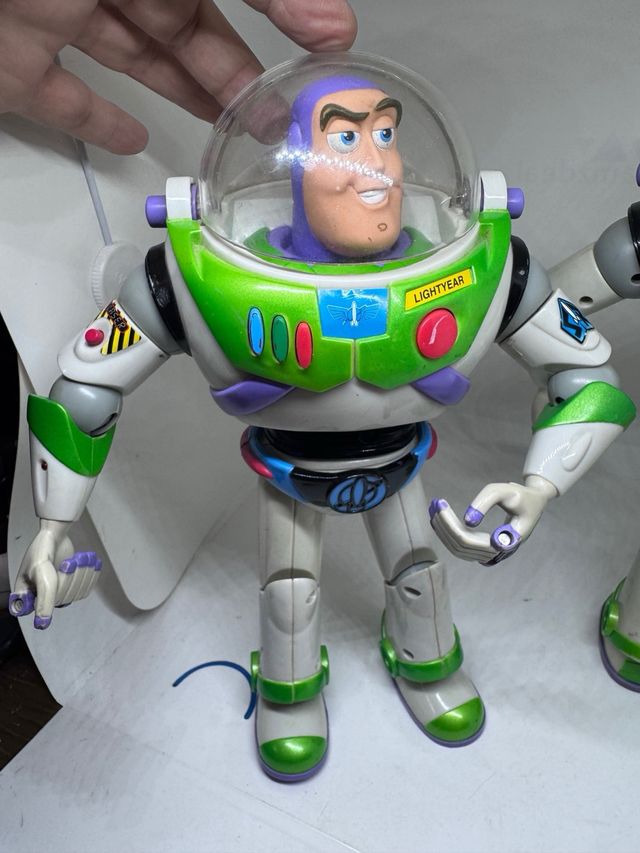 2 Buzz Lightyear Electrónicos 2001