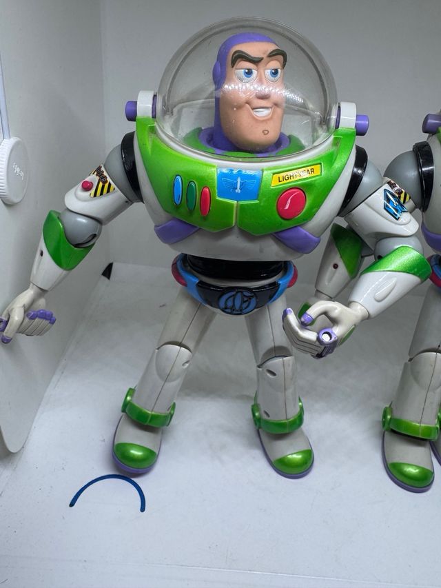 2 Buzz Lightyear Electrónicos 2001