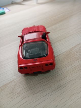 Maisto Corvette 1996 Rojo 1:24 negociable