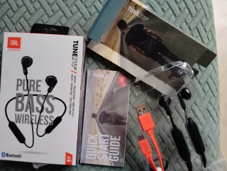 Auriculares Inalámbricos JBL Tune 215 BT Negros