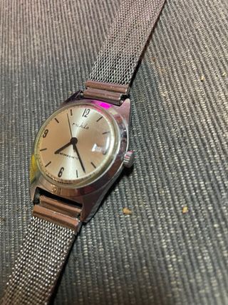 Reloj Ruhla antimagnético plata y blanco