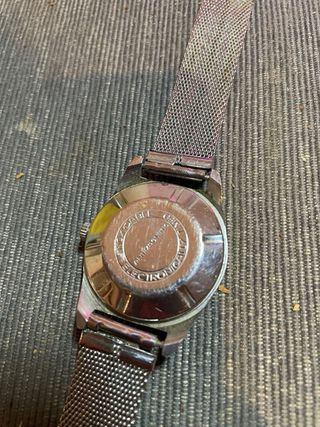 Reloj Ruhla antimagnético plata y blanco