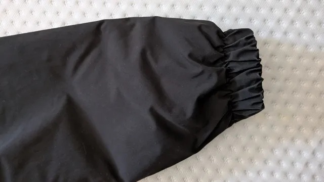 Abrigo Canguro Pull&Bear Negro