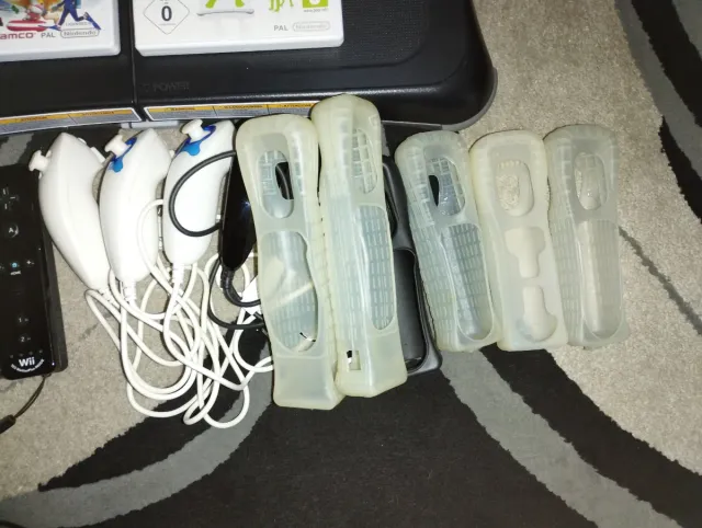 Nintendo Wii Console + Balance Board