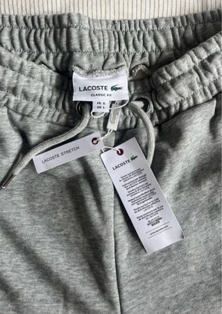 Pantalón chándal gris Lacoste
