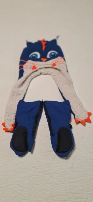 Conjunto nieve esqui frio montaña