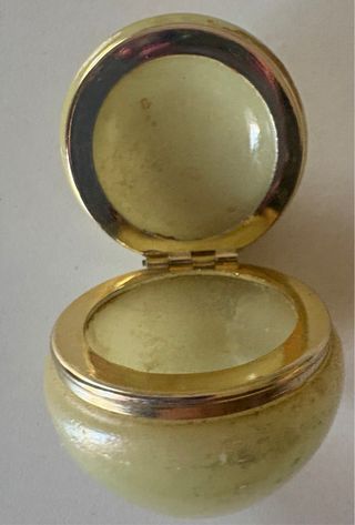 Scatolina vintage Pierrot con cuori rossi