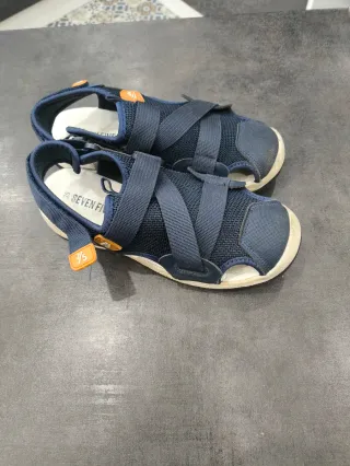 Sandalias niño azul y blanco Talla 35