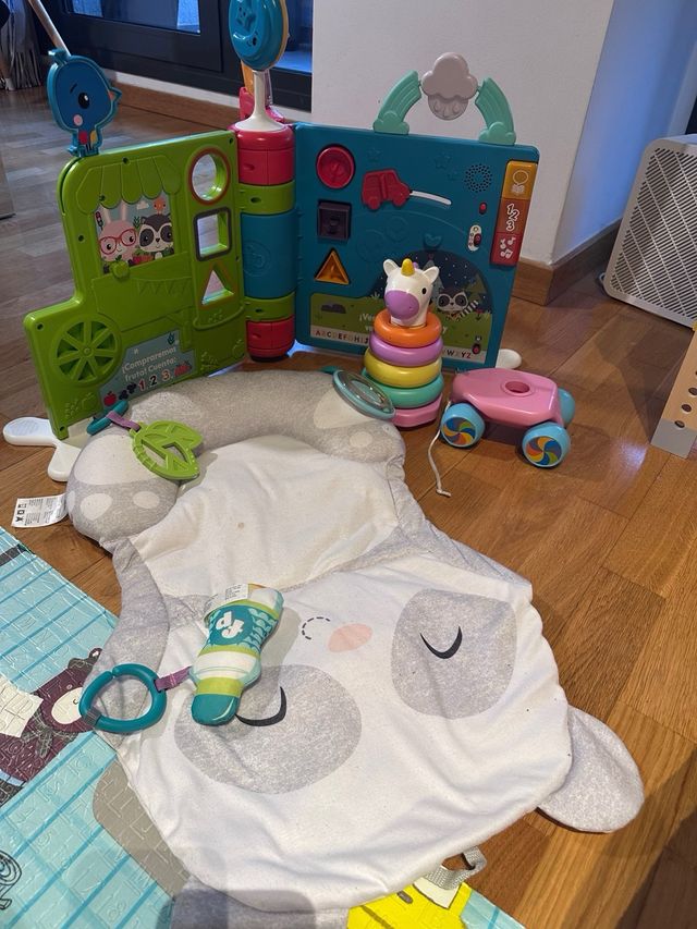 Lote 6 Juguetes Bebé + Mini Alfombra