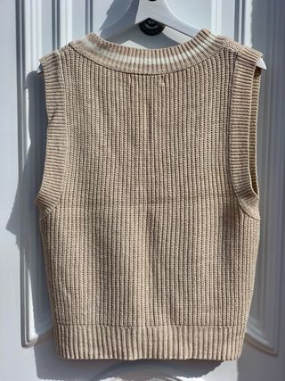 Chaleco Punto Cuello Pico Beige