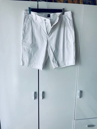 Pantalón corto blanco BOSS