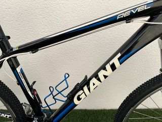 Bicicleta Giant Revel MTB
