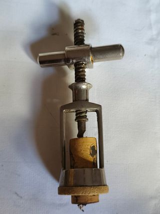 Cavatappi vintage in metallo con tappo