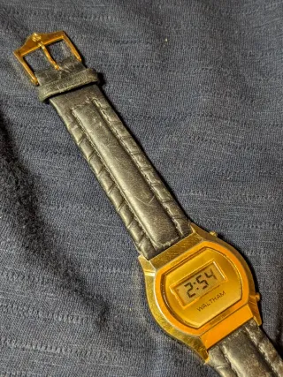 Reloj Waltham Digital Años 70 Dorado