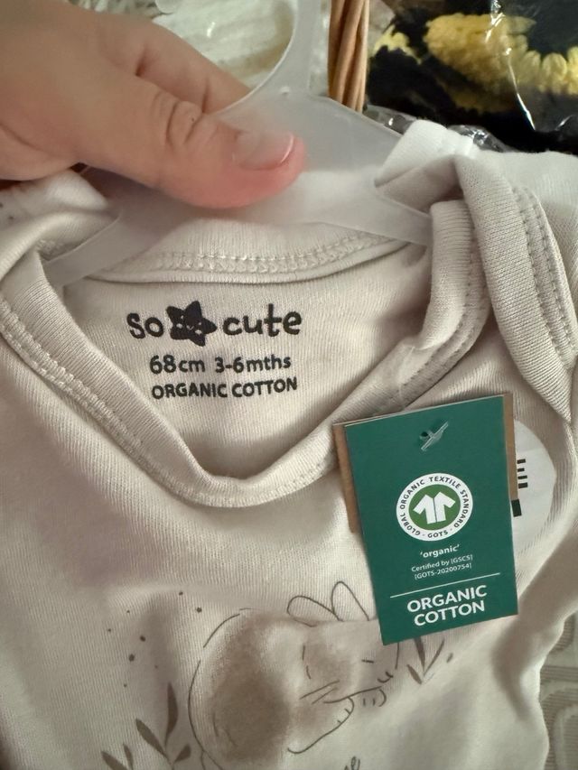 Pijama, body, gorro y babero bebé, 68cm, 3-6 años