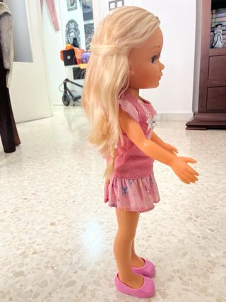 Muñeca Nancy con ropa y zapatos