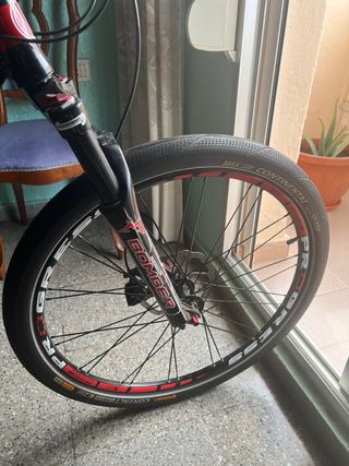 Bicicleta Mondraker Factor Roja