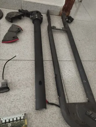 Patinete Eléctrico Desmontado