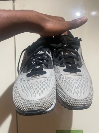 Nike Air Max 95 Gris y Negro