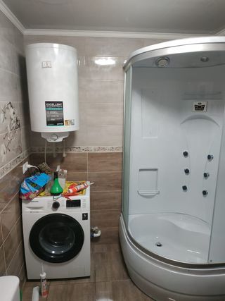 ALBAÑIL. ALICATADOR. SOLADOR