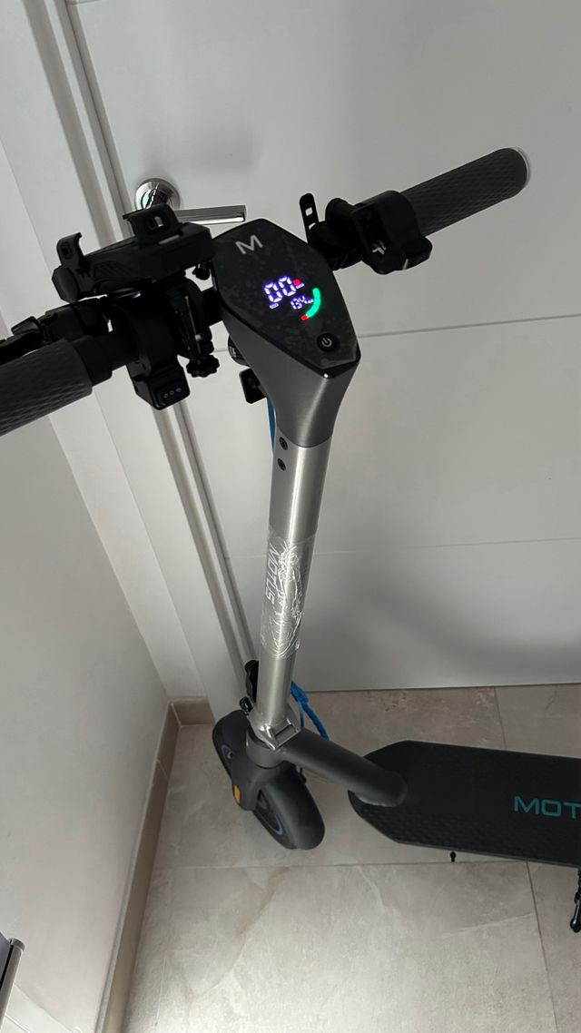 Patinete Eléctrico Motus Scooty 10 Gen 4