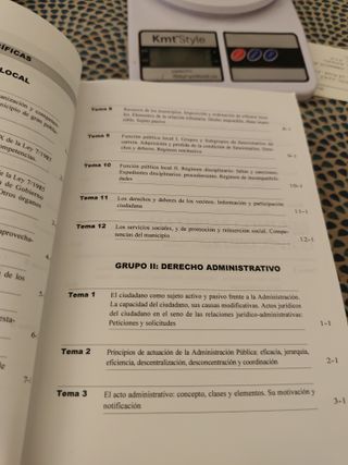 Auxiliares administrativos, Universidad de la R...