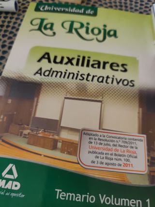 Auxiliares administrativos, Universidad de la R...