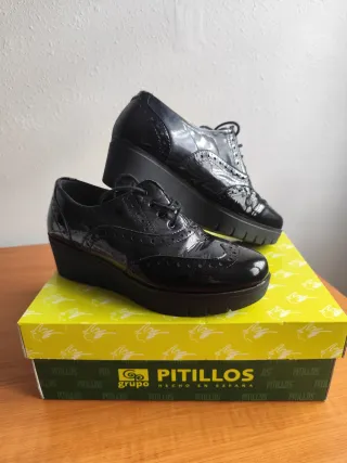 Zapatos charol Pitillos negros mujer