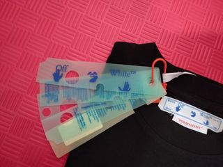 Camiseta Off-White Negra Estampada Talla S