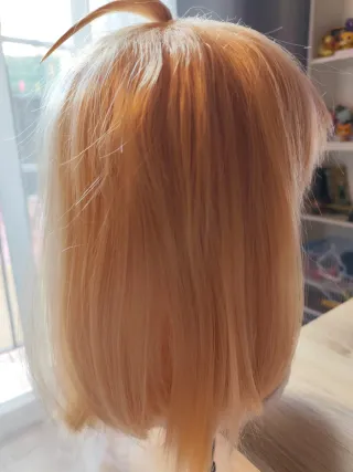 Peluca rubia corta Saber Okita Souji