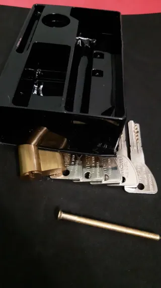 Bombín seguridad 6cm + 5 llaves