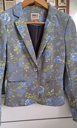 Americana ONLY floral gris XS