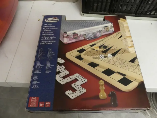 Maletín de juegos de mesa clásicos