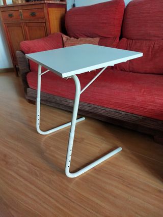 Mesa auxiliar plegable