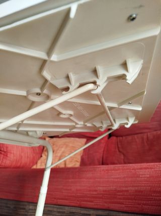 Mesa auxiliar plegable