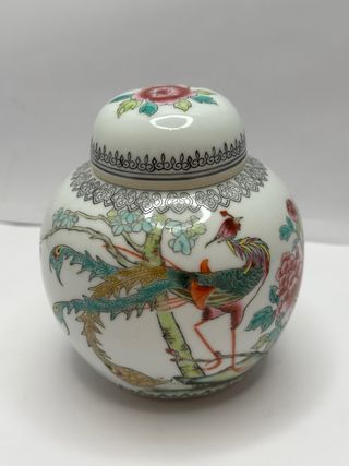 Vaso in porcellana decorato con fenice
Potiche
