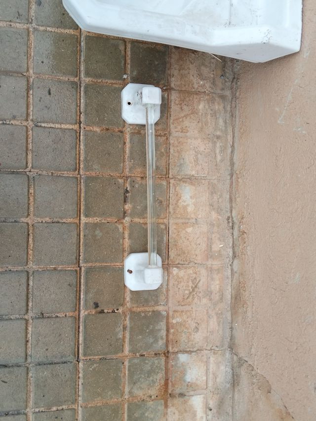 Lavabi antico con portasalviette